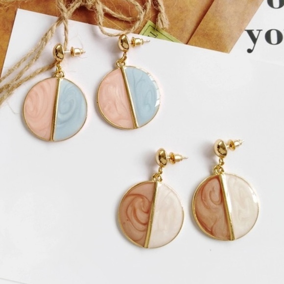 Round Two Tone Gold Earrings | Pink + Blue - Picture 3 of 3